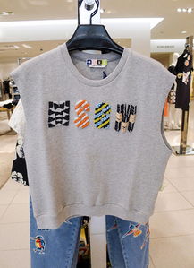 精選女裝品牌推薦 從快時(shí)尚到奢華，打造個(gè)性衣櫥