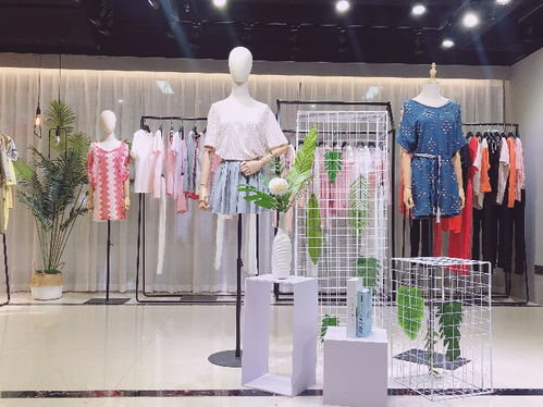 簡約新品 純棉連衣裙的時(shí)尚與實(shí)惠